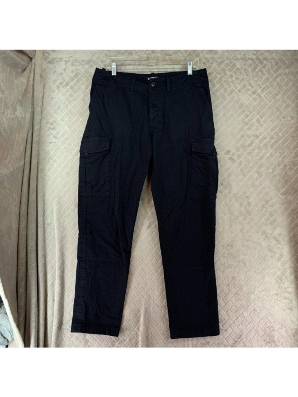 Express Pants Men 32x32 Black Athletic Slim Cargo Pockets Stretch Hiking Fishing